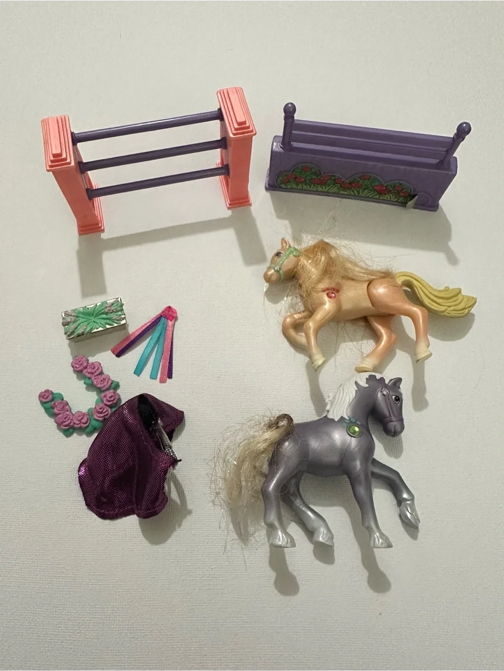 Vintage Littlest Pet Shop Champion Ponies with Jumping Contest Partial & Extras - Picture 2 of 14